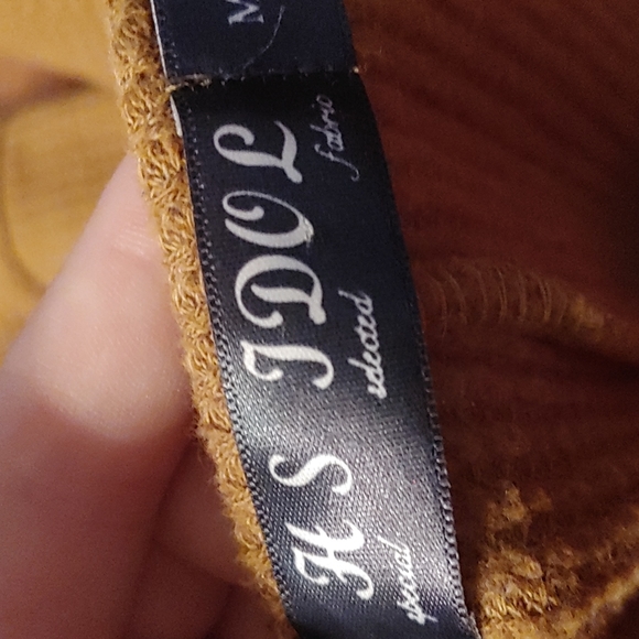 Yellow button up sweater - Picture 2 of 2